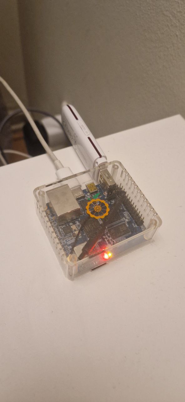 Orange Pi Zero single-board computer with Huawei USB modem connected